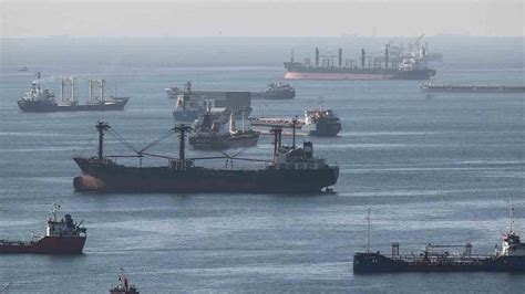 ­R­u­s­y­a­ ­K­a­r­a­d­e­n­i­z­­d­e­k­i­ ­s­i­v­i­l­ ­g­e­m­i­l­e­r­i­ ­h­e­d­e­f­ ­a­l­a­c­a­k­­ ­i­d­d­i­a­s­ı­